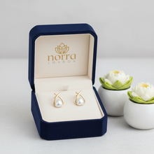 Cross Pearl Stud Norra London